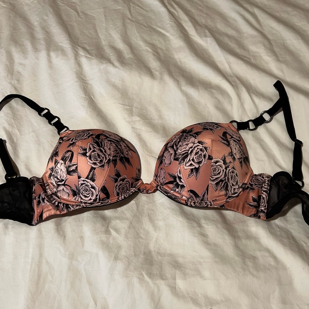 Victoria’s Secret Very Sexy Push-up Bra
